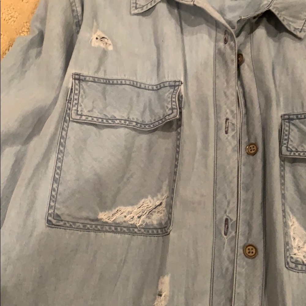 NWOT Rails Distressed denim shirt - Picture 3 of 5